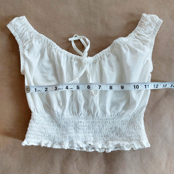 White Linen Ruffled Crop Top Blouse XS - Picture 6 of 8